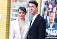 Joey King’den Gizli İspanya Düğünü: Krem Straplez Gelinliğiyle Büyüledi