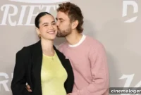 Bachelor Alum Nick Viall Is A Dad First Look At His Baby Girl