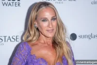 Sarah Jessica Parker’s Floral & Woodsy Perfume Is A Bargain At Under $25