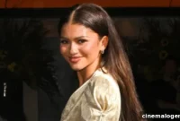 Steal Zendaya’s Mid Rise Jeans Style 30% Off