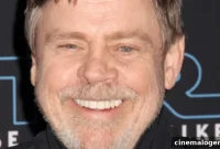 Mark Hamill Embraces Star Wars Mother Natalie Portman Golden Globes