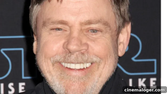 Mark Hamill Embraces Star Wars Mother Natalie Portman Golden Globes 1 featured 5220789