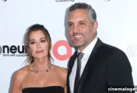 Kyle Richards’ Estranged Husband Says She Wanted The Split in New Trailer