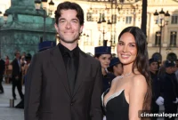 John Mulaney and Olivia Munn Exchange Vows in Discreet New York Nuptials