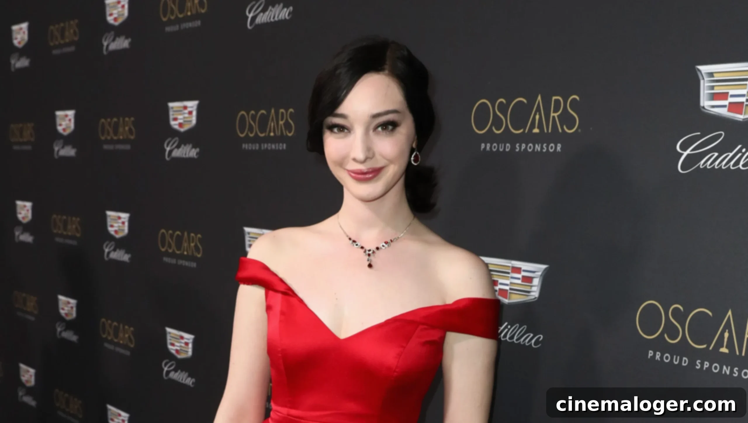 Emma Dumont: 5 Key Facts About the Trans Masculine Non-Binary Actor 1 featured 5351698 scaled