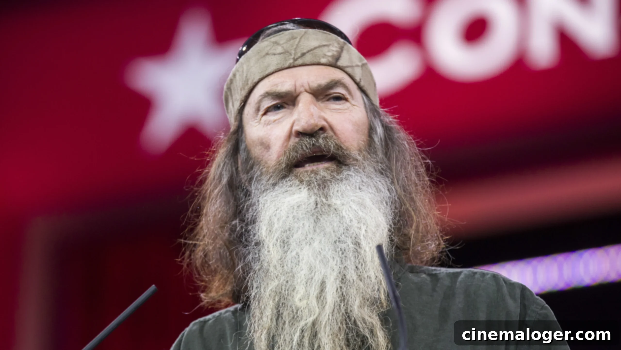 Phil Robertson's Financial Empire: The Astonishing Net Worth of the 'Duck Dynasty' Legend 1 featured 5419865 scaled