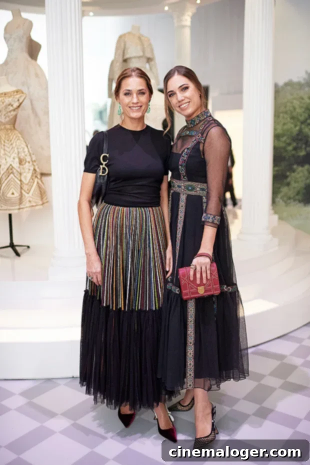 Ageless Yasmin Le Bon, 54, Looks Identical To Her Daughter 3 Yasmin Le Bon, Amber Le Bon