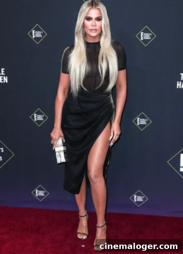 Winter's Hottest Secret: 14 Stars Sporting Sun-Kissed Skin (Jennifer Aniston & More) 3 Khloe Kardashian with a deep, flawless spray tan at the People’s Choice Awards