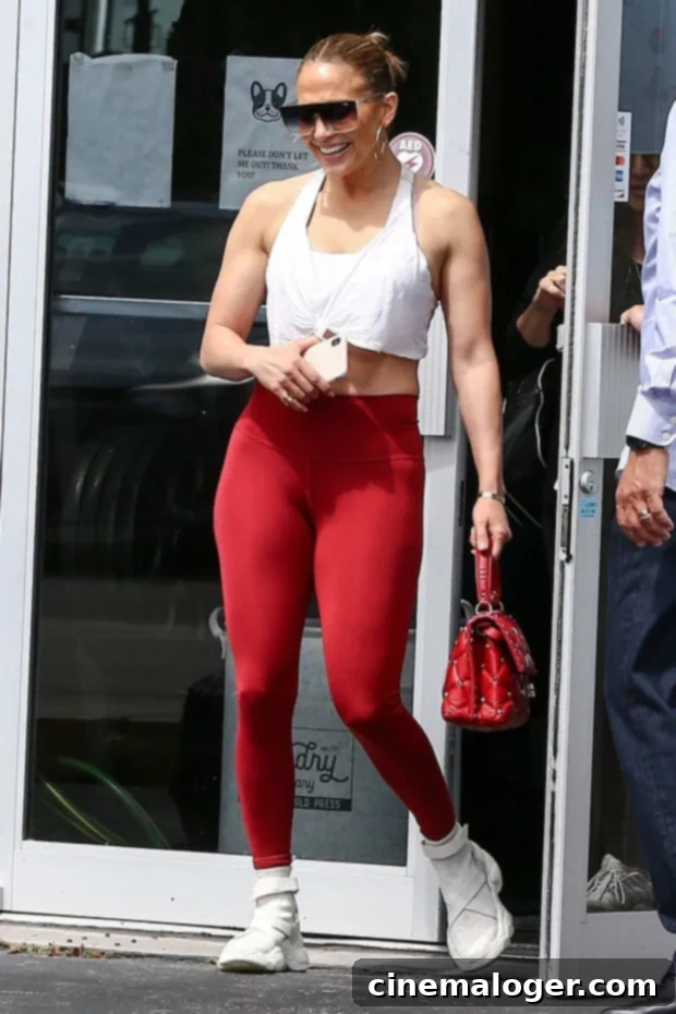 JLo and Celebs Serve Up Seriously Stylish At-Home Workout Gear 3 jennifer lopez