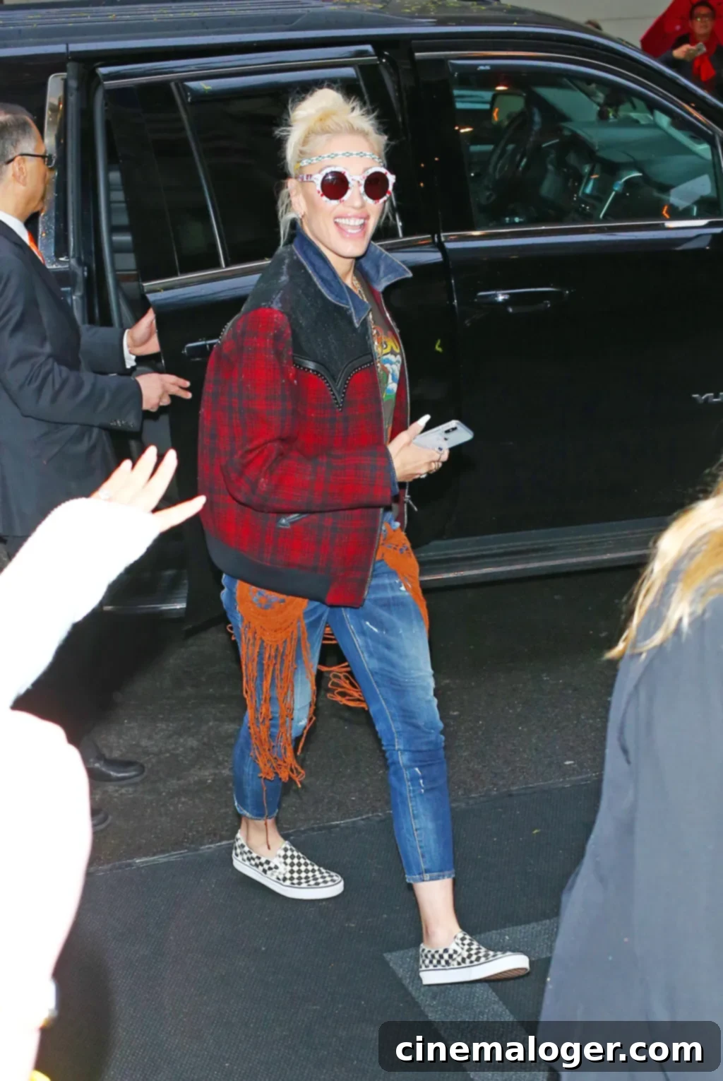 Gwen Stefani Rocks NYC Arrival in Fringe Jeans and Her 'Blake' Jacket Before Met Gala 2 gwen stefani