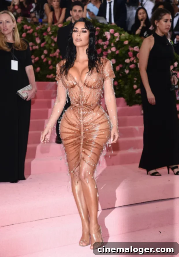 Kim Kardashian Sets Record Straight on Rib Removal Claims: Met Gala Gown Was 'Painful' 2 Kim Kardashian Met Gala 2019
