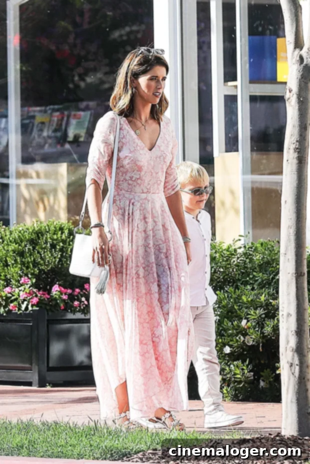 Katherine Schwarzenegger Enjoys Adorable Hand-Holding Outing With Chris Pratt's 6-Year-Old Son 2 Katherine Schwarzenegger and Jack Pratt