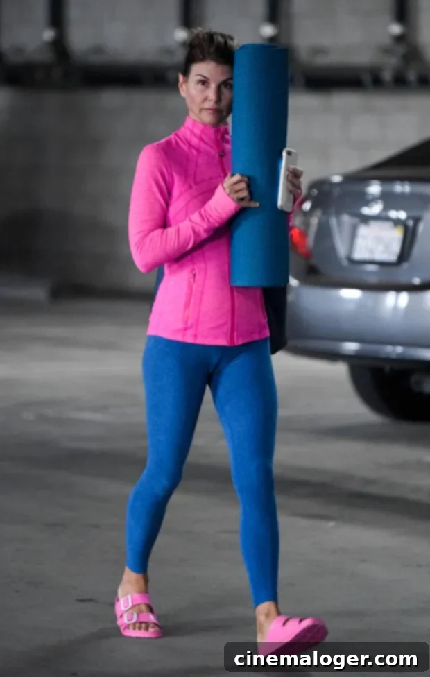 Lori Loughlin's Marriage Reportedly Cracking Amid Admissions Scandal 2 EXCLUSIVE: Lori Loughlin leaves a yoga class. 07 Sep 2019 Pictured: Lori Loughlin. Photo credit: Rachpoot/ MEGA TheMegaAgency.com +1 888 505 6342