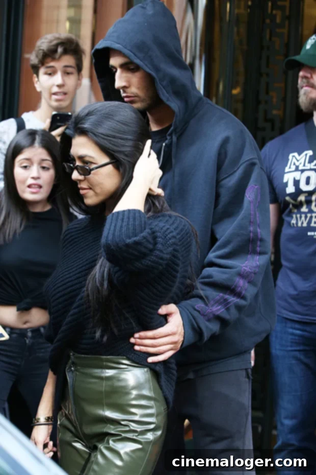 Kourtney Kardashian's Christmas Eve Post Declares Younes Bendjima Romance Reignited 2 Kourtney Kardashian Younes Bendima
