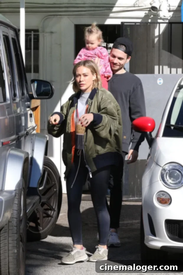 Hilary Duff and Matthew Koma's 1-Year-Old Banks Is All Smiles at Juice Bar 3 Hilary Duff Matthew Koma