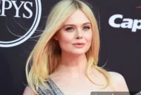 Elle Fanning’s Shocking Pink Hair: An At-Home Transformation