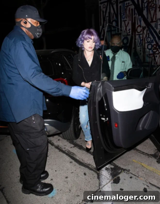 Unlock Safe Dining: Expert Tips for Eating Out After Lockdown 4 Kelly Osbourne