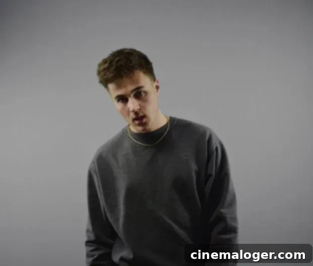 Munn Conquers His Past Demons In A Raw New Video For I Lost Myself 2 MUNN portrait
