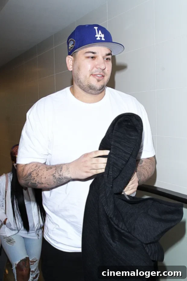 Rob Kardashian's Secret New Romance After Weight Loss 2 rob