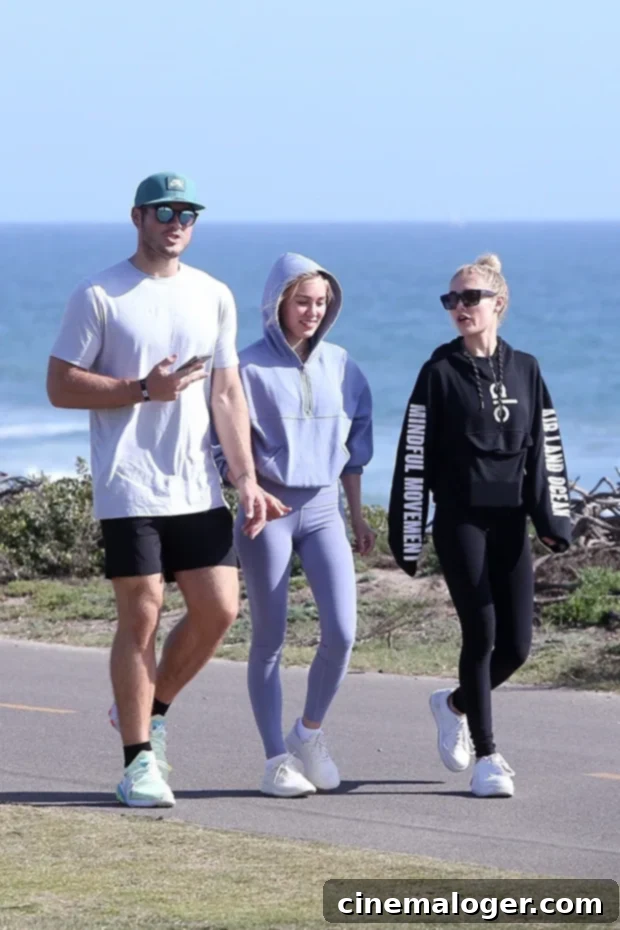 Colton Underwood Clears Air On Lucy Hale Romance Post-Hike 3 Colton Underwood and Cassie Randolph