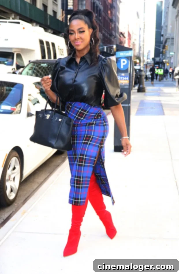 Kenya Moore Looks Trim In White Overalls After Bouncing Back From 7 Lb Gain 2 Kenya Moore