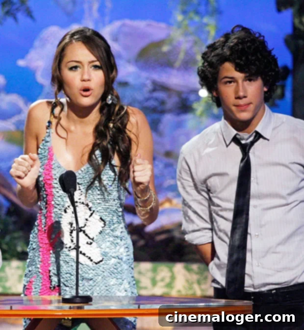 Miley Cyrus' Romantic Journey: From Liam Hemsworth's Wife to Her Latest Love 3 Miley Cyrus, Nick Jonas