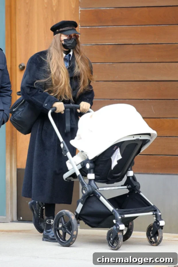 Gigi Hadid Steps Out With Newborn Daughter For First Public Stroll 2 Gigi Hadid