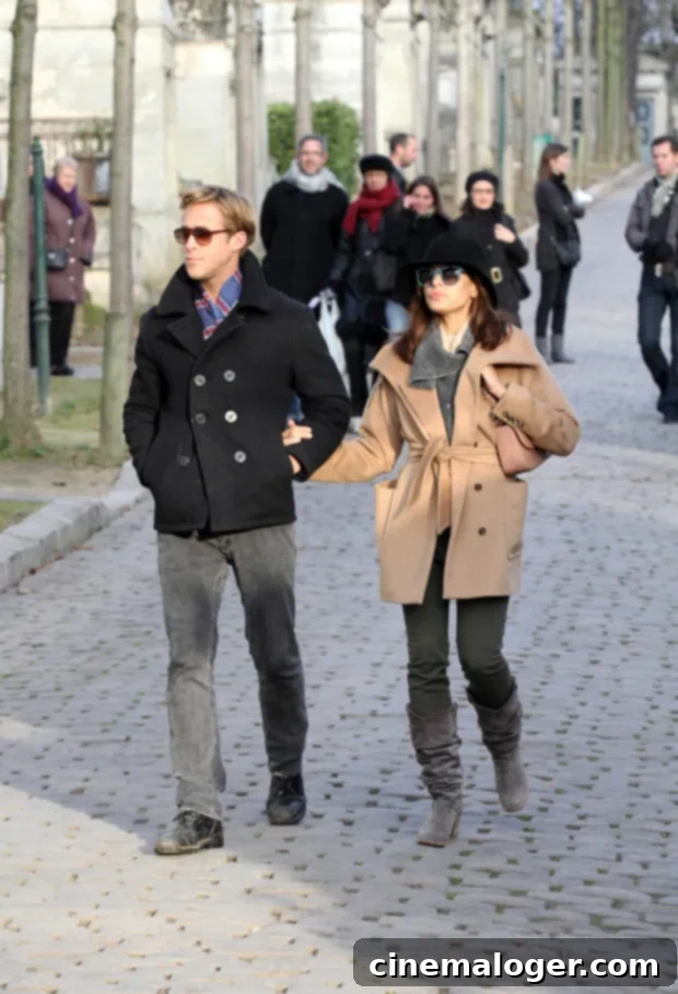 Eva Mendes's Gold Band Sparks Marriage Buzz During Rare Family Hike With Ryan Gosling 5 Eva Mendes and Ryan Gosling go for a walk in Paris on November 26, 2011