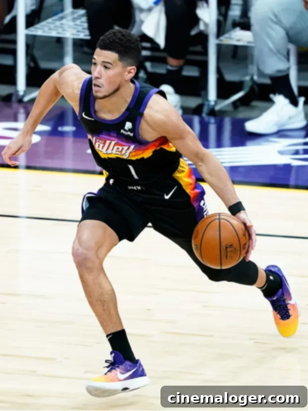 Kendall Jenner Backs Devin Booker On Court After Their Instagram Debut 2 Devin Booker