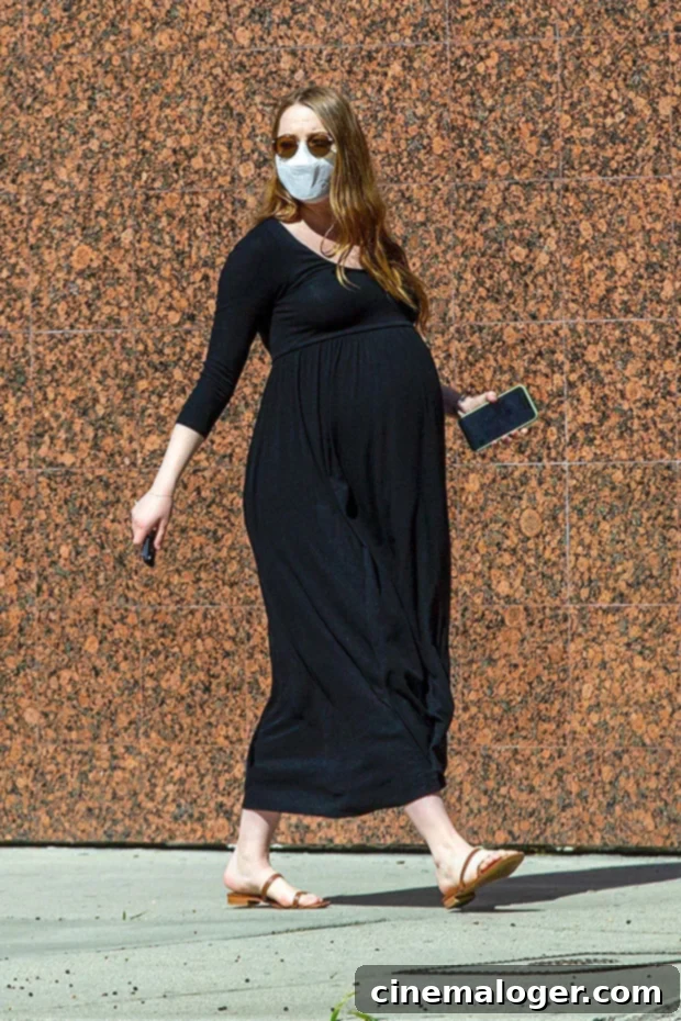 Radiant Emma Stone Flaunts Big Baby Bump In LA Post Cruella Preview 2 Emma Stone Baby Bump Cruella Movie