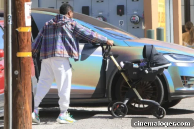 Usher and Girlfriend Jenn Goicoechea's Rare Outing With Five Month Old Sovereign 4 img 4337517 3