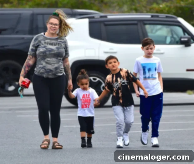 Kailyn Lowry Eyeing More Kids With Her Sons Getting Older 2 Kailyn Lowry and sons