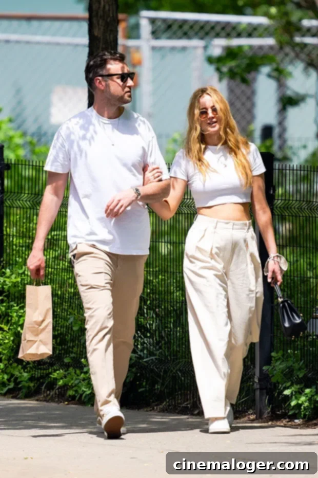 Jennifer Lawrence and Cooke Maroney's Rare Romantic NYC Stroll 3 img 4414592 2