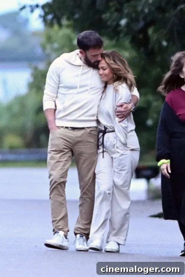Jennifer Lopez and Ben Affleck Moving In Together The Real Story 2 ben affleck and jennifer lopez