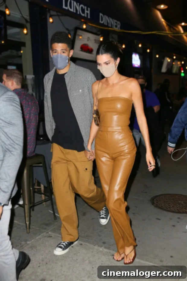 Kendall Jenner Celebrates Boyfriend Devin Booker's Olympic Gold 2 Kendall Jenner, Devin Booker