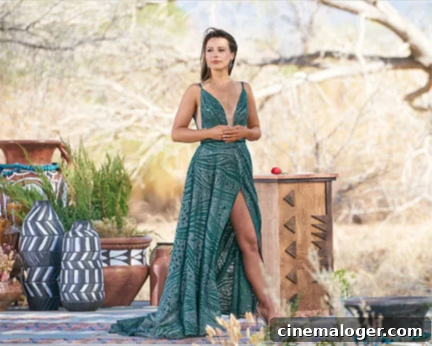 Katie Thurston Stuns in Plunging Green Dress at Bachelorette Finale 2 Katie Thurston