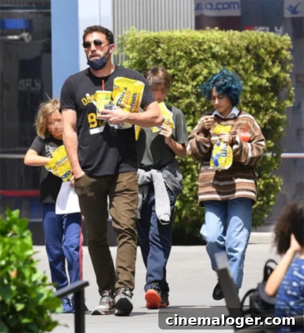 J.Lo Overjoyed by Sentimental Necklaces for Ben Affleck Daughters Says Jeweler 3 J.Lo Ben Affleck daughters necklaces reacts