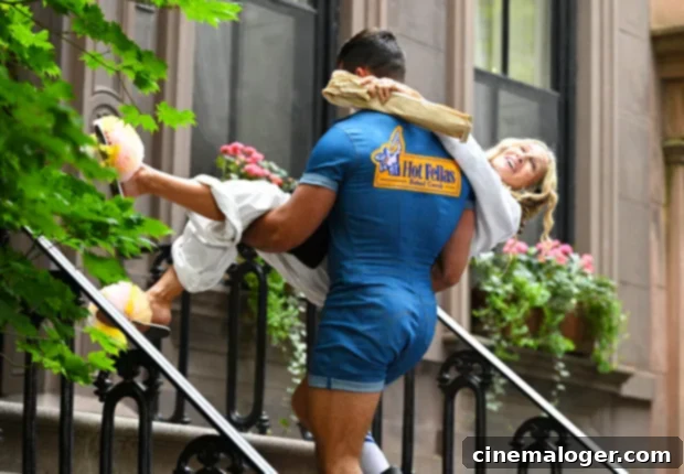 SJP Carried By Mysterious Strongman On Sex And The City Set 3 Sarah Jessica Parker