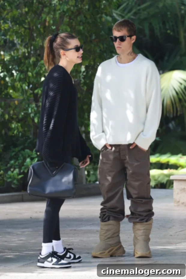 Bieber Showcases Kanye's New Yeezy Boots During Brunch with Hailey 2 Hailey Baldwin, Justin Bieber