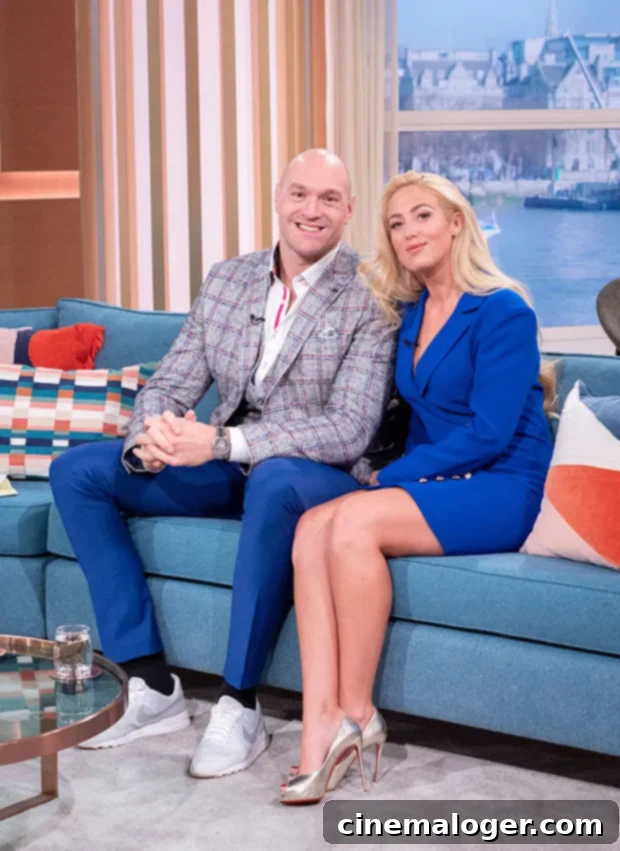 Florida Fun for the Fury Six Kids and Parents Pose for Adorable Vacation Pics 2 Tyson & Paris Fury