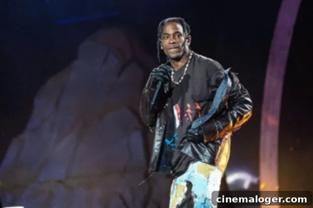 Coroner Confirms 10 Astroworld Fatalities by Suffocation 2 Image depicting the Astroworld festival crowd, emphasizing the context of the 'compression asphyxia' findings.