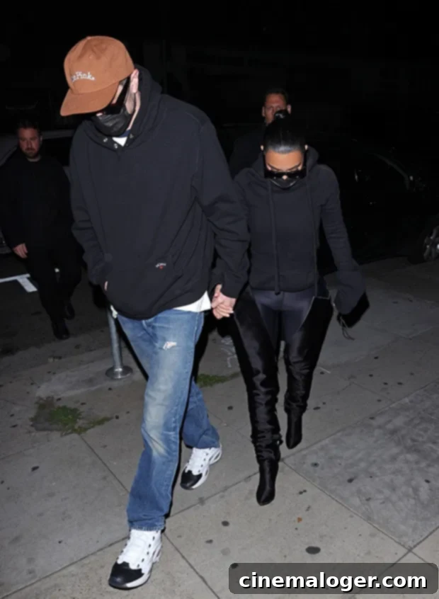 Pete Davidson, Kim Kardashian aşkı için LA'ye taşınıyor mu 3 Pete Davidson, Kim Kardashian