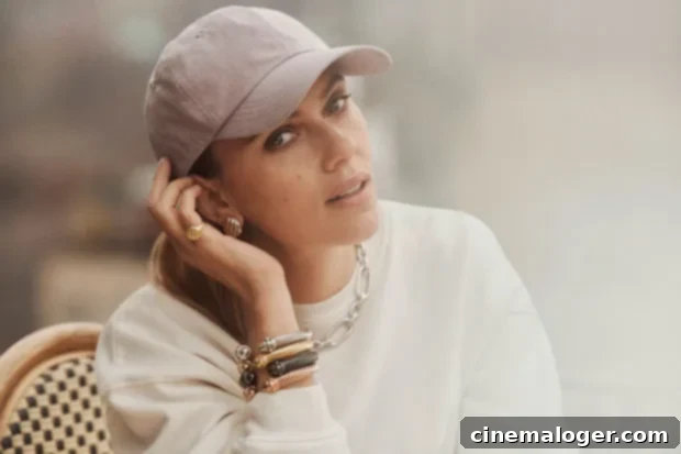 Scarlett Johansson Ethereal in White for Daring Jewelry Ad 3 Scarlett Johansson