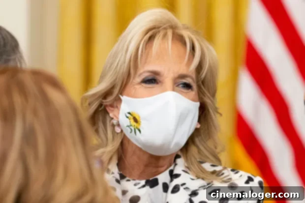 Jill Biden's Sunflower Mask for Ukraine Ignites Twitter Praise 2 Jill Biden wears a sunflower mask to support Ukraine.