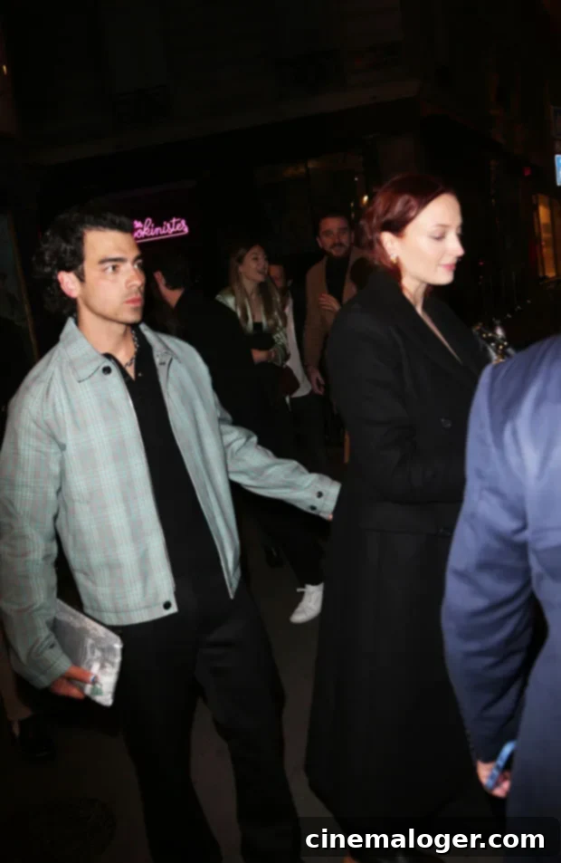 Pregnant Sophie Turner, Joe Jonas, and Willa (1) Explore Paris Before Dinner Date 3 Joe Jonas, Sophie Turner