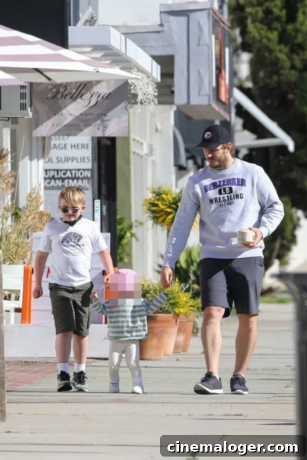 Chris Pratt's Kids Jack 9 and Lyla 18 Months Adorably Hold Hands 2 Chris Pratt, Jack, Lyla