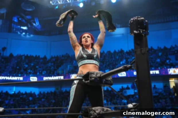 Mercedes Martinez'den Gurur Sesleri: Kendi Gerçek Benliğini Yaşa 2 Mercedes Martinez looking determined in a wrestling ring.
