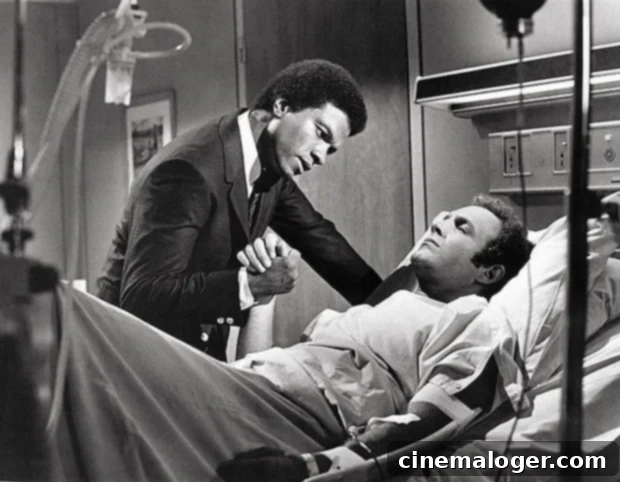 Billy Dee Williams Pays Tribute to James Caan Recalling Their Brian's Song Bond 2 Billy Dee Williams and James Caan in ‘Brian’s Song’