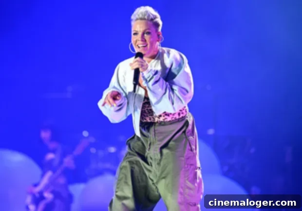 Pink'ten 'Kızlar Sadece Hak İster' Marşı: Roe Kararına Güçlü Tepki 2 img 4790996 1