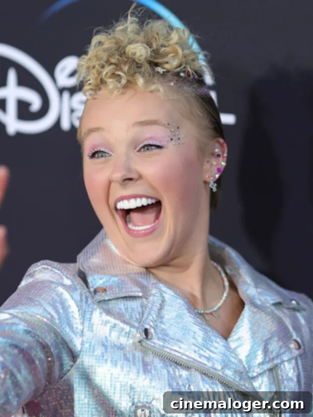 JoJo Siwa's Shocking Mullet Transformation on TikTok 2 jojo siwa